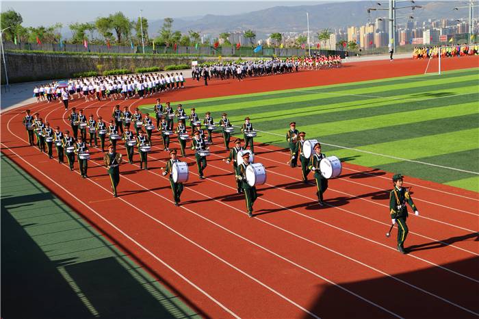 04鼓樂(lè)隊(duì)入場(chǎng).jpg 04鼓樂(lè)隊(duì)入場(chǎng).jpg