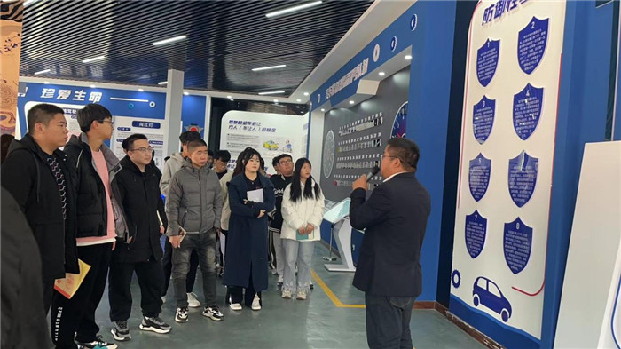 圖片2.jpg 圖片2.jpg